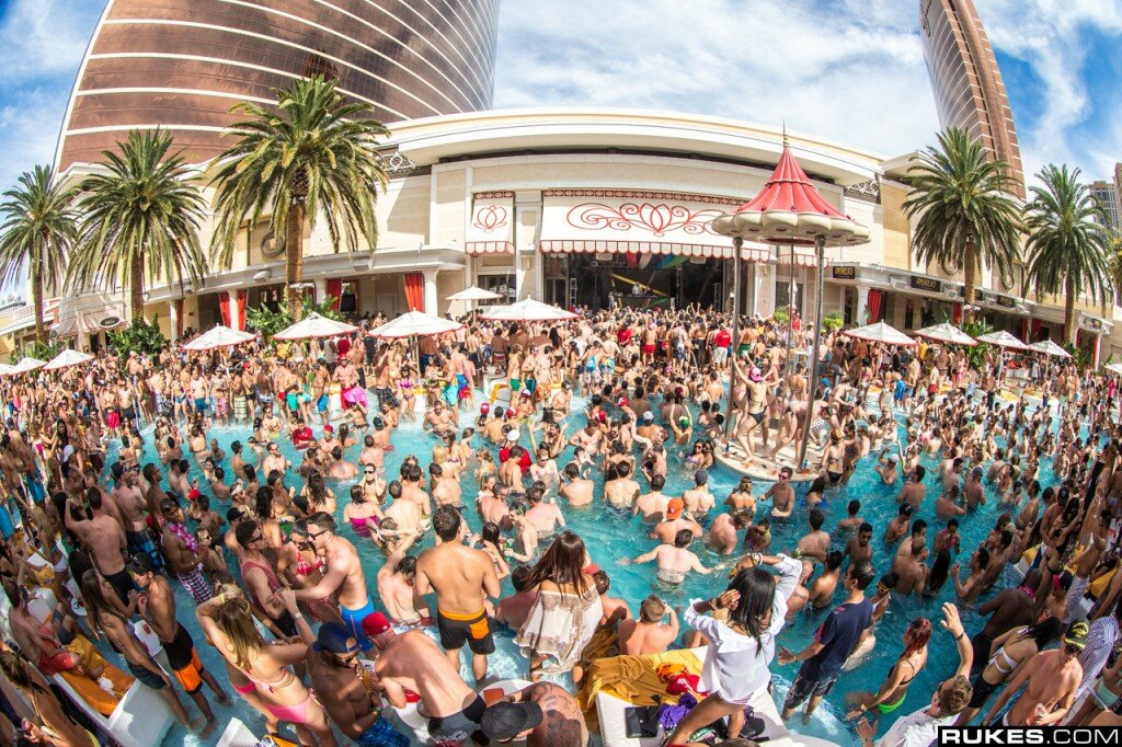 Encore Beach Club